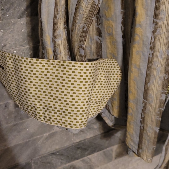 Men's shirt - Picture 2 of 3